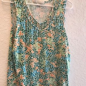 Sleeveless multi color top